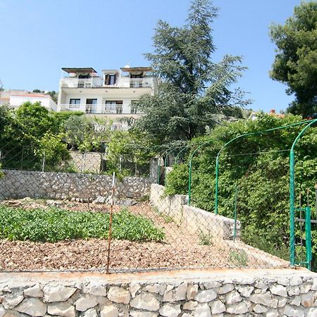 Apartments Marta Trogir Bagian luar foto