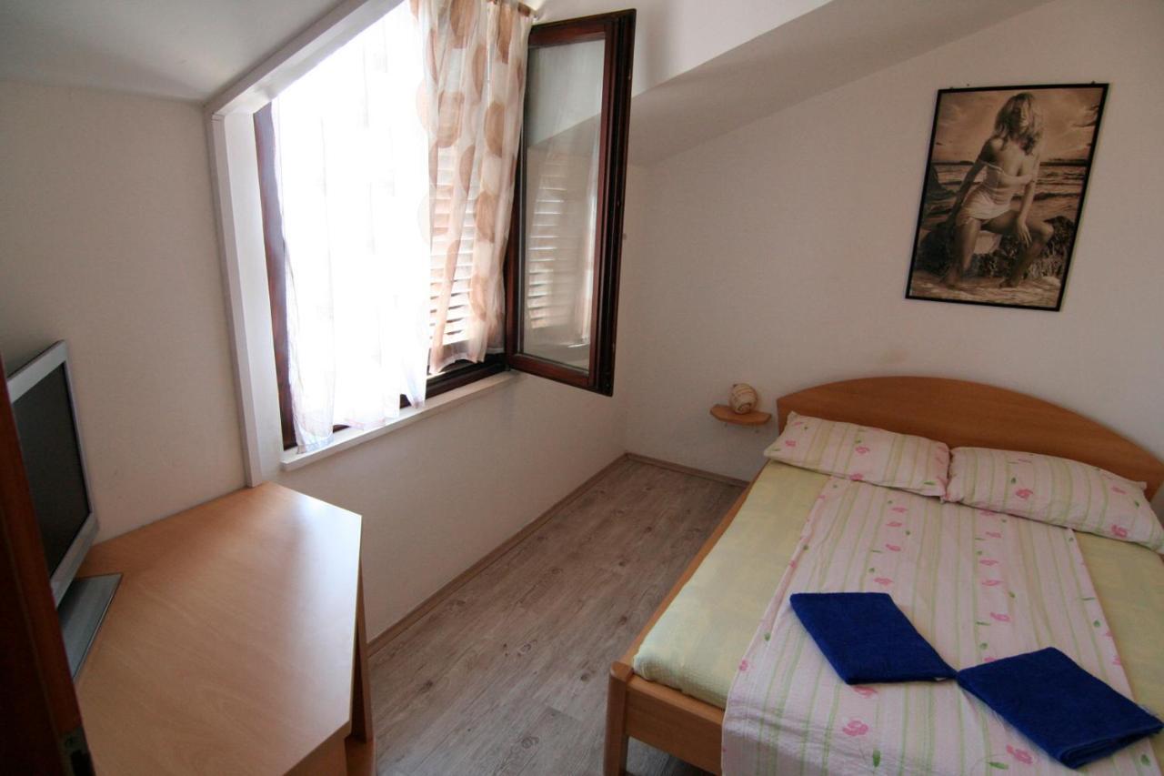 Apartments Marta Trogir Ruang foto