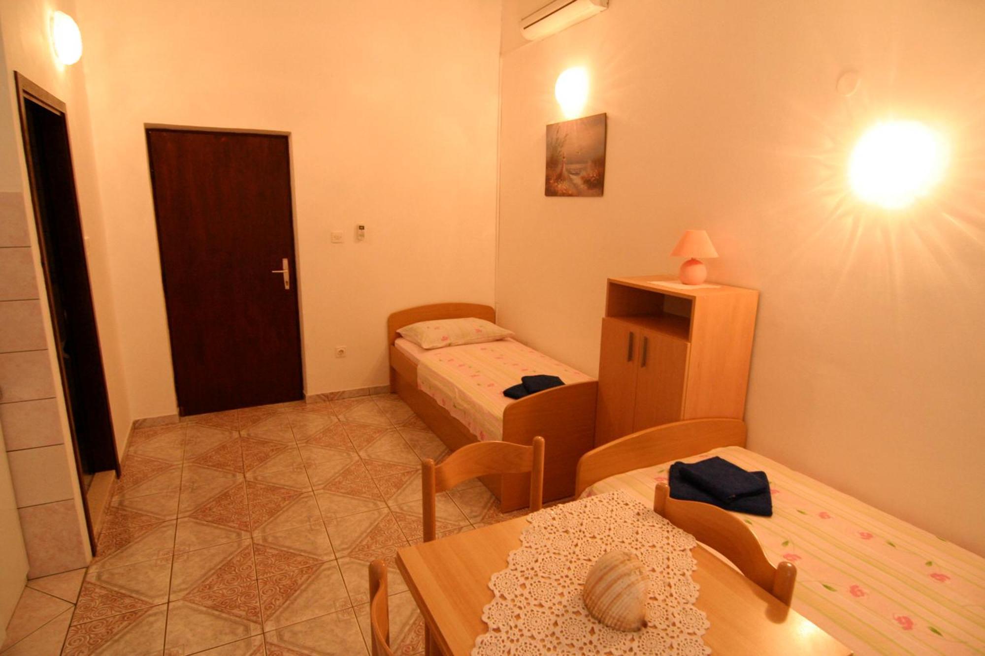 Apartments Marta Trogir Ruang foto