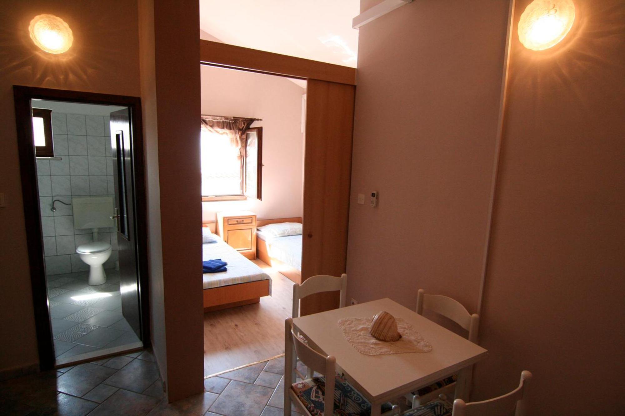 Apartments Marta Trogir Ruang foto