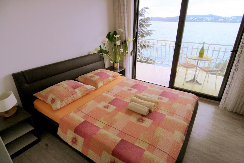 Apartments Marta Trogir Ruang foto