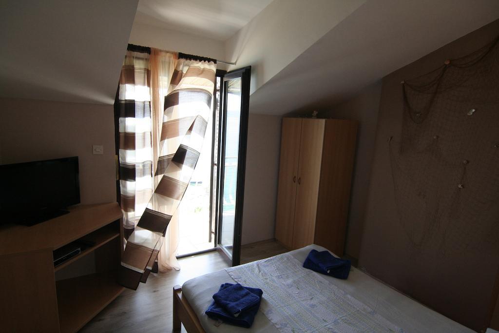 Apartments Marta Trogir Ruang foto