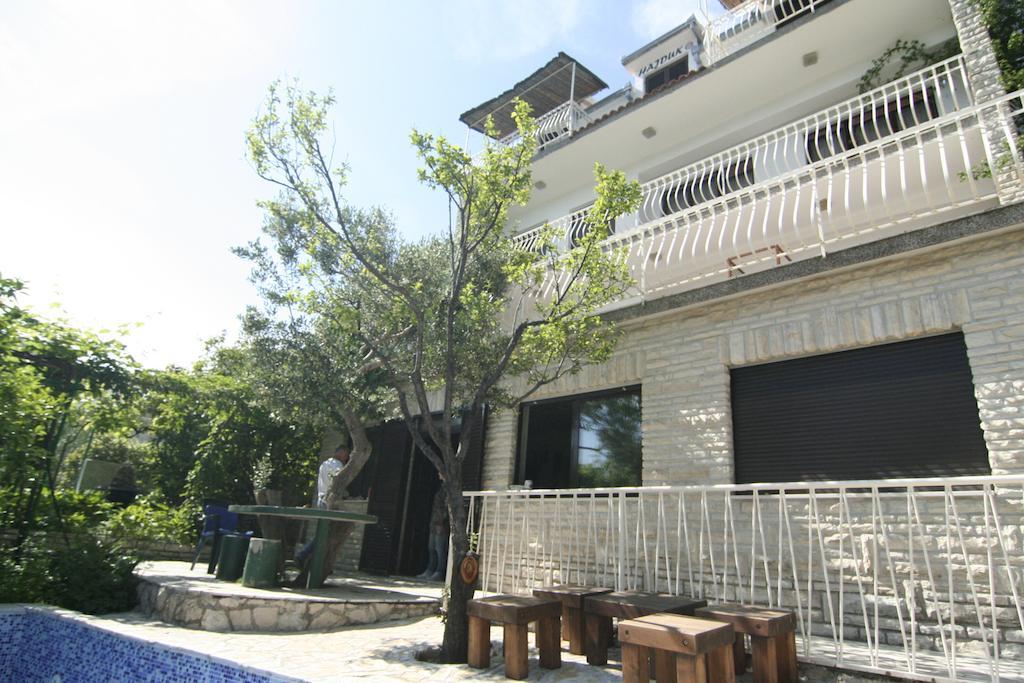 Apartments Marta Trogir Bagian luar foto