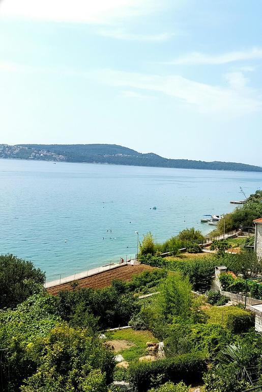 Apartments Marta Trogir Bagian luar foto